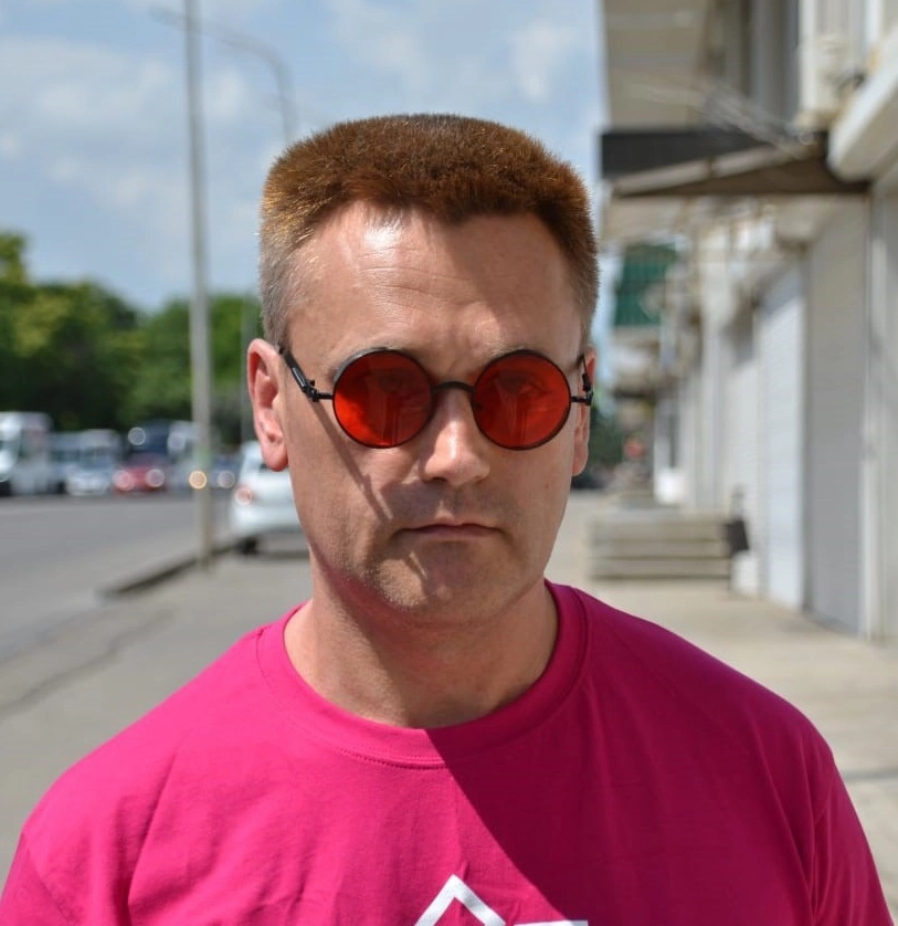 Автор