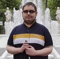 Автор Артем Плаксин