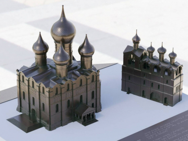 превью публикации В Ростове установили тактильную модель Успенского собора и Соборной звонницы
